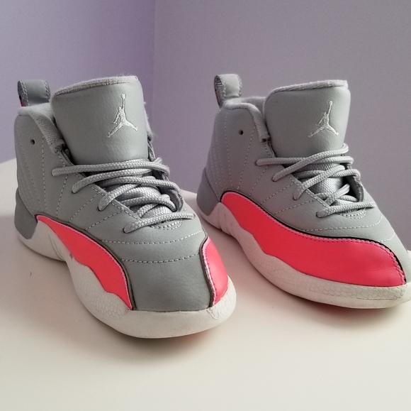 10C Pink and White Jordan 12's - Picture 5 of 5